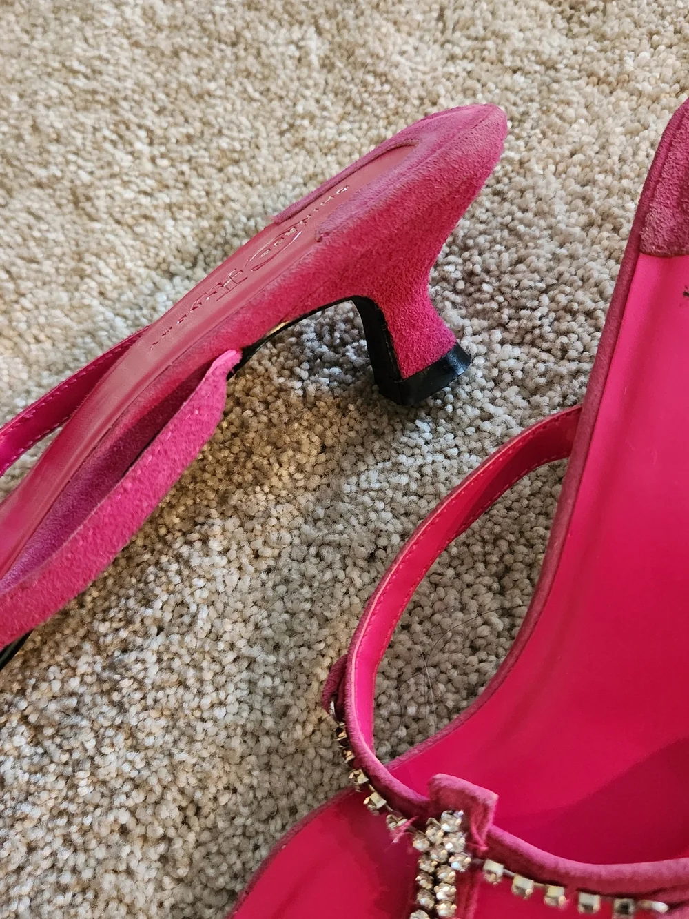 Y2K Vintage CL Chinese Laundry Hot Pink Rhinestone Chunky Kitten Heel Thong 9
